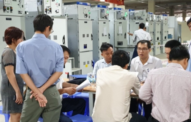 Product acceptance at the Tan Cang 220kV substation project factory